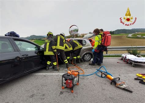 incidente oggi urbania